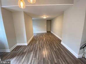 Building Photo - 188 Main St