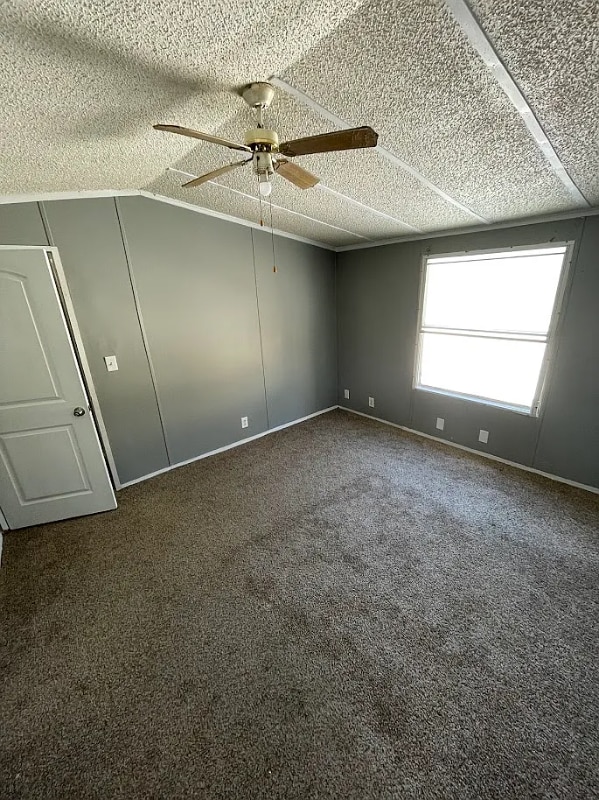 Foto del edificio - 7601 N Hwy Vv