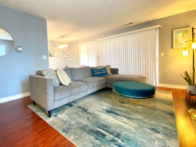 Building Photo - 1 Bedroom 1 Bathroom in Newpark Village Available Soon! Small Pets are Welcomed!