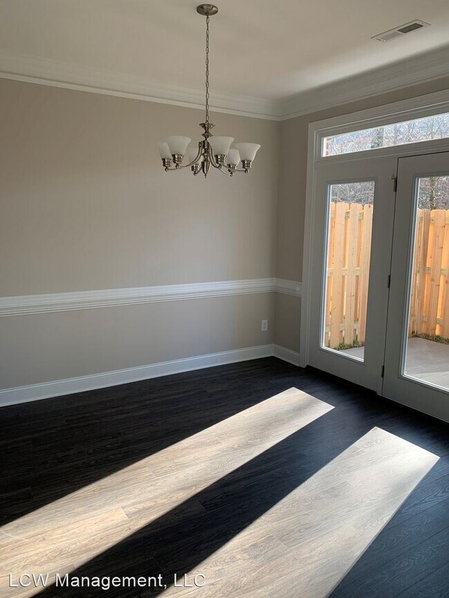 Building Photo - 3 br, 2.5 bath House - 847 Silver Leaf Drive