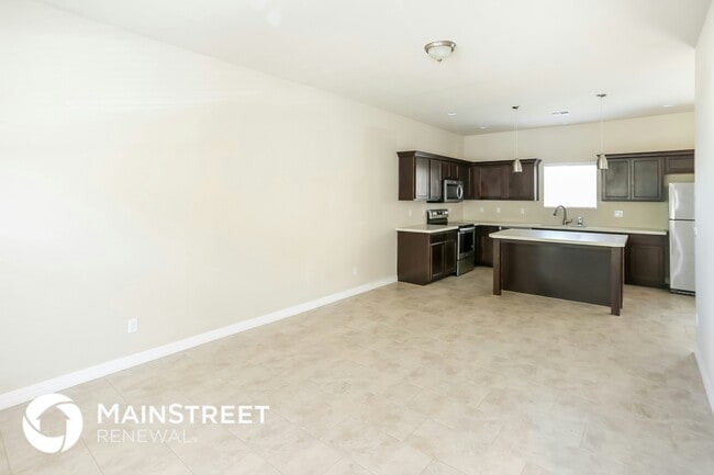 Building Photo - 2000 N 36th St