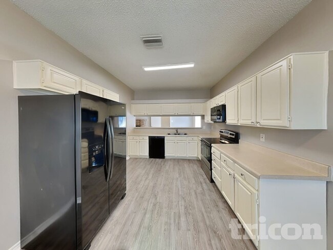 Building Photo - 1130 Dandelion Dr