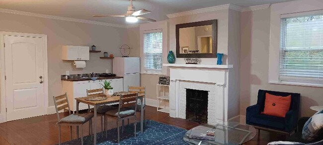 Foto del edificio - 676 Asbury Rd