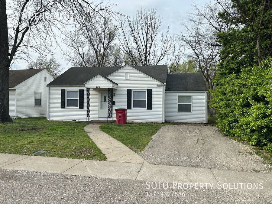 Primary Photo - 2BD/1BA w/Bonus Room, Pet-friendly House i...