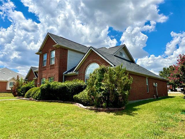 Foto del edificio - 1805 Country Ct