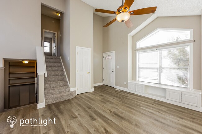 Building Photo - 3460 Cedarhurst Way