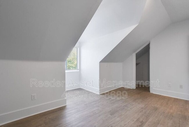 Building Photo - 509 E 800 S