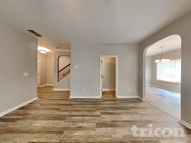 Foto del edificio - 125 Cypress Ct