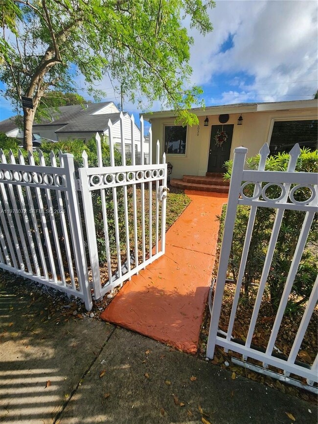 Foto del edificio - 1030 NW 48th St