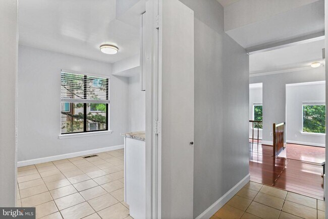 Foto del edificio - 10667 Muirfield Dr