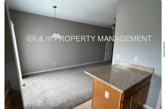 Building Photo - 9934 W 87th Terrace