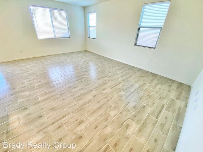 Building Photo - 3 br, 2.5 bath House - 5742 Justin Robert St