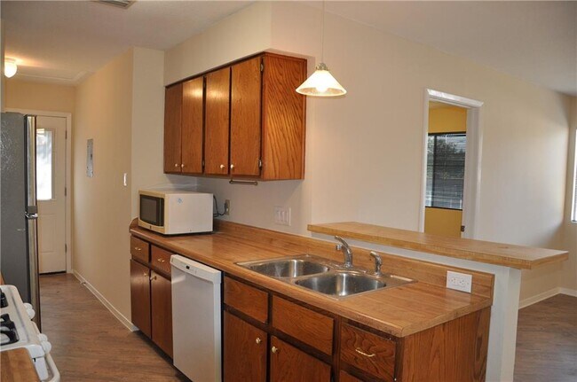 Foto del edificio - 804 Osage Dr