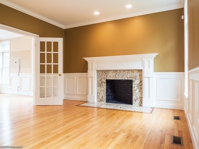 Building Photo - 6 Romano Ct