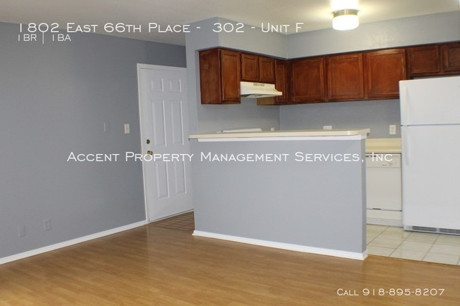 Building Photo - Upstairs apartment at the Willows!!