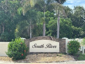 Building Photo - 360 SW South River Dr