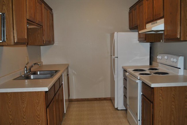 Building Photo - 1455 Doman Dr