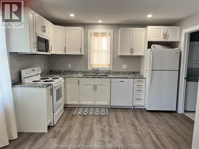 Building Photo - 3401 Roxborough Ave