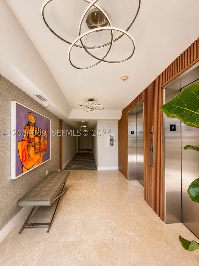 Building Photo - 5880 Collins Ave