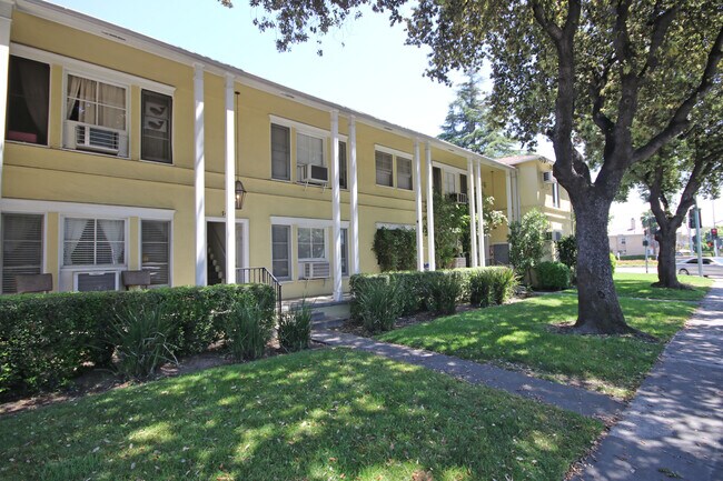 Building Photo - 748 S Golden West Ave