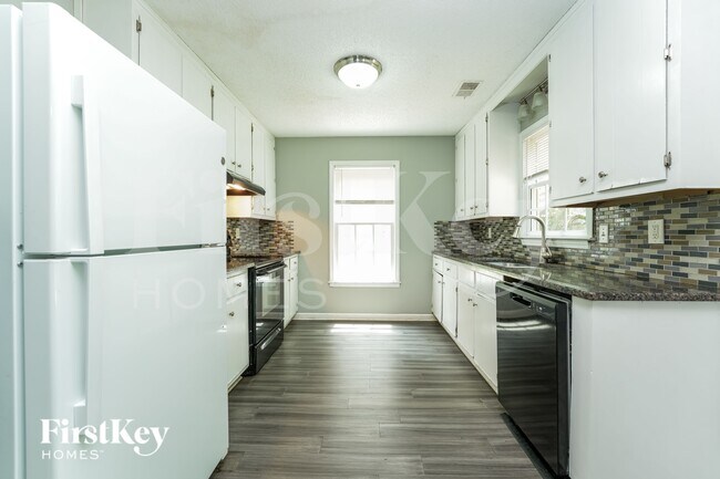 Foto del edificio - 5565 Westberry Ln