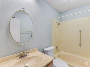 Building Photo - 2217 Onion Creek Pkwy