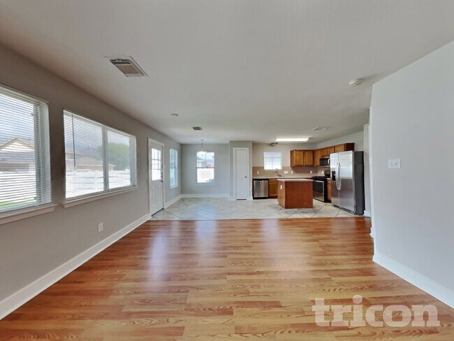 Foto del edificio - 6346 Hall Pond Ct