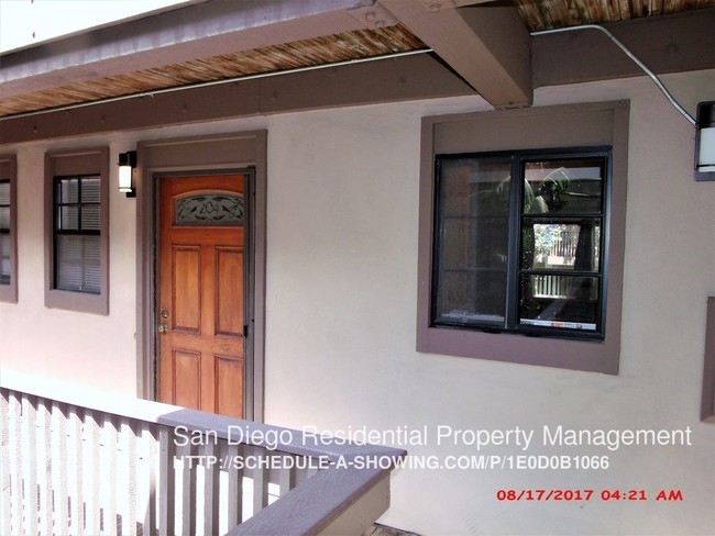 Building Photo - 8850 Villa La Jolla Dr