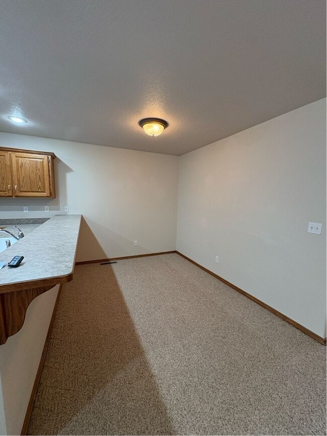 Building Photo - 2913-2915 N Santa Fe