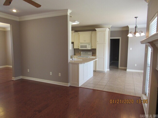 Building Photo - 1130 Trillium Dr