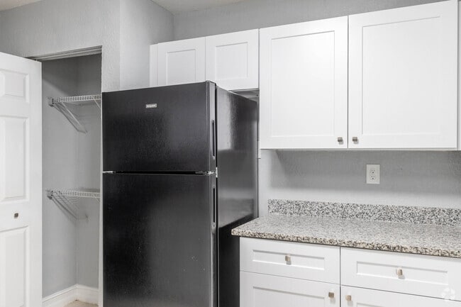 1 habitación, 1 baño - Sunset Place Apartments