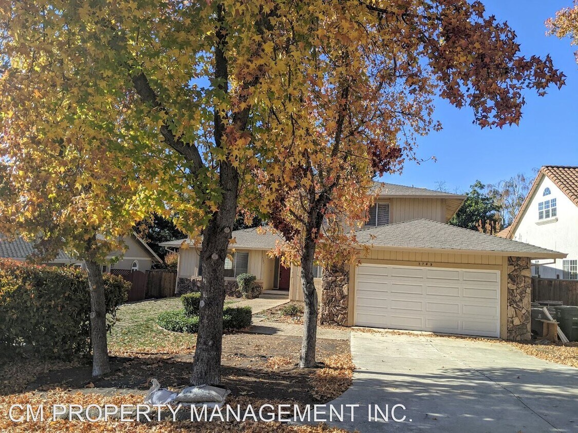 Primary Photo - 4 br, 3 bath House - 2785 Hay Loft Wy.