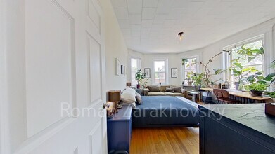Building Photo - 42 Strathmore Rd