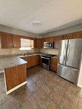 Building Photo - 1 Sunnydale Ct