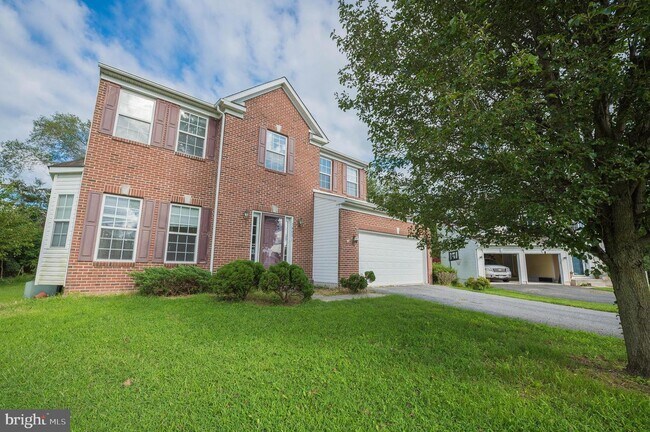 Foto del edificio - 1400 Meadow Point Ct