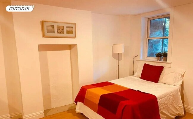 Building Photo - 178 St James Pl