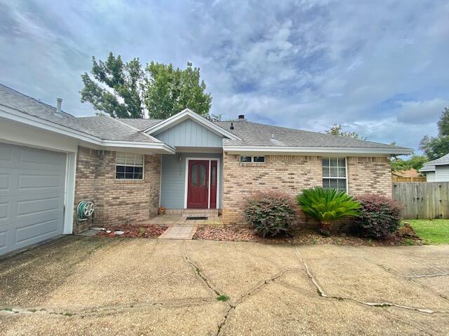 Foto del edificio - 101 Meadow Woods Ln