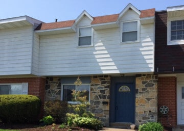 townhouse - 1121 W Aaron Dr