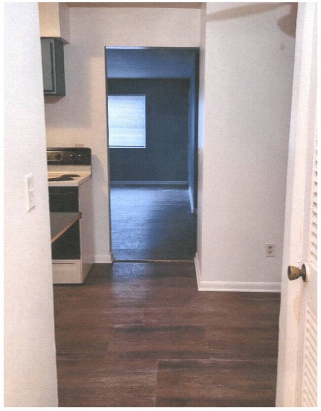 Building Photo - 1331 Chardon Ct