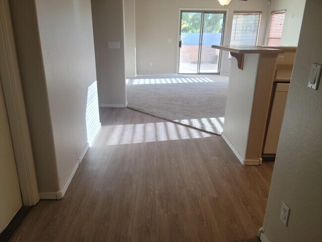 Building Photo - Three bedroom plus sitting area in master ...