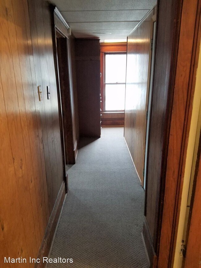 Foto del edificio - 1 br, 1 bath House - 52 1/2 Franklin St