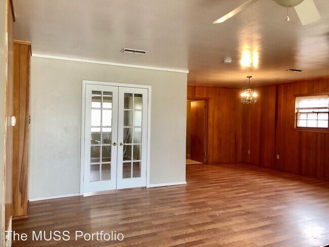 Building Photo - 2403 30th St