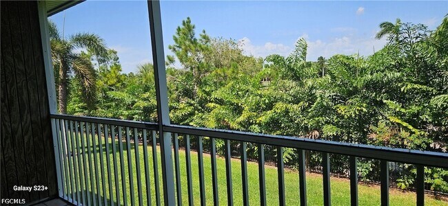 Foto del edificio - 6777 Winkler Rd