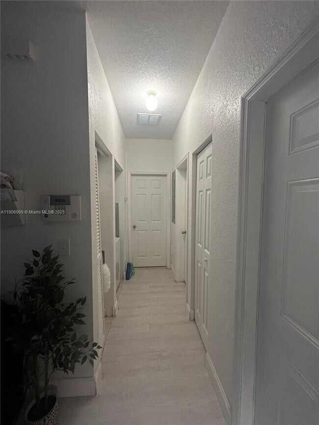 Building Photo - 2590 NE 3rd Dr