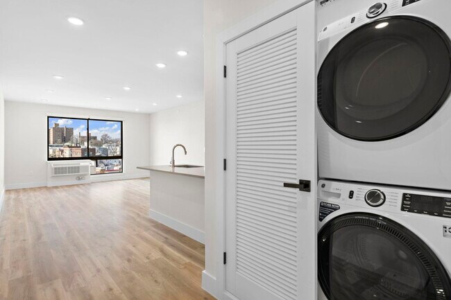 Foto del edificio - 433 62nd St