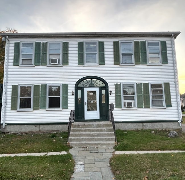 Photo - 440 N Main St Apartment