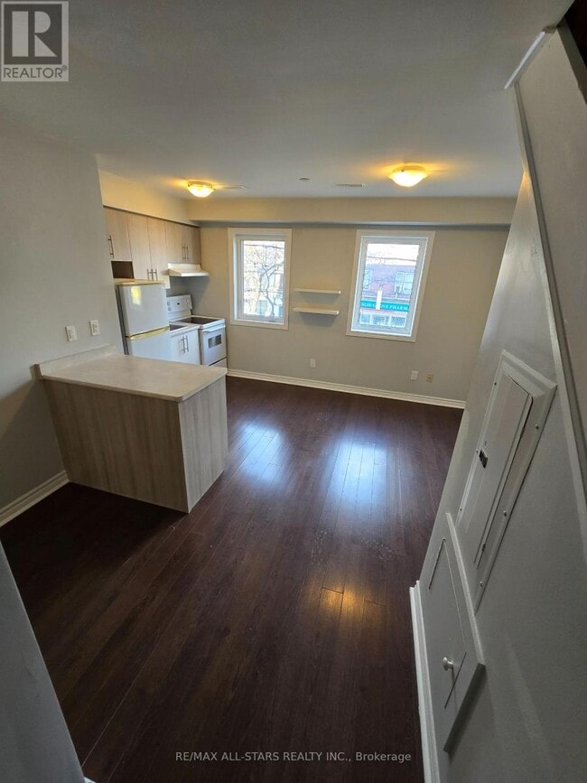 Building Photo - 109 Rushbrooke Ave