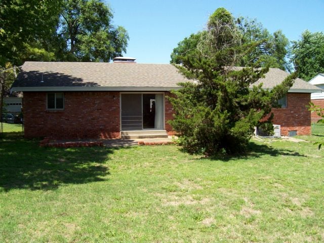 Building Photo - 1228 Forest Dr
