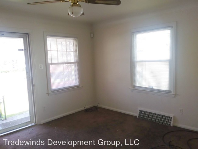 Building Photo - 3 br, 1 bath House - 20220 Kingsville