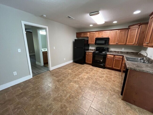 Foto del edificio - 110 Brown Estates Dr